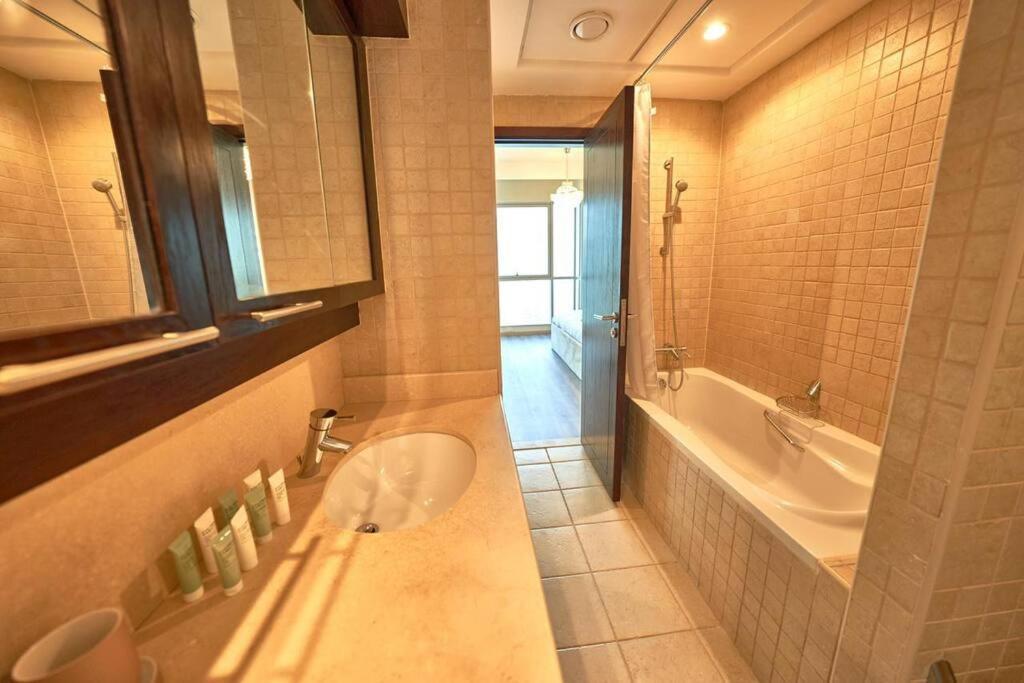 Apartament Magnificent Luxury 3Br With Amazing Burj & Fountain View Dubaj Zewnętrze zdjęcie